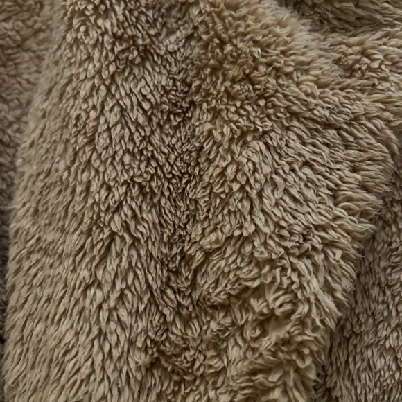 Teddy/Fuzzy Jacket - Picture 4 of 4